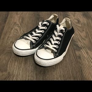 Converse classic black/white sneakers